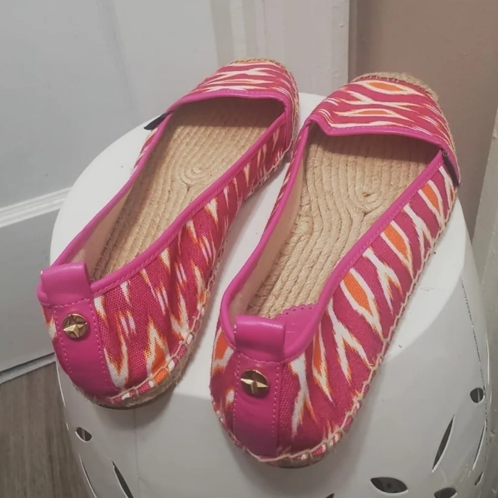 C. Wonder Pink Espadrille Flats Size 8M🌴✌️